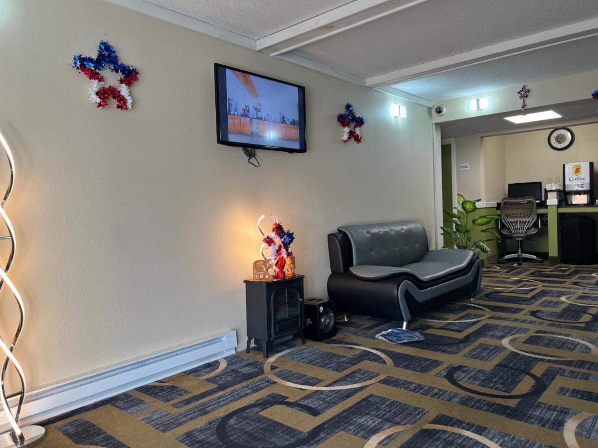 Hotel Super 8 By Wyndham Bangor Exterior foto