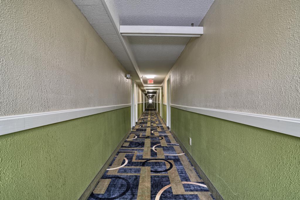 Hotel Super 8 By Wyndham Bangor Exterior foto